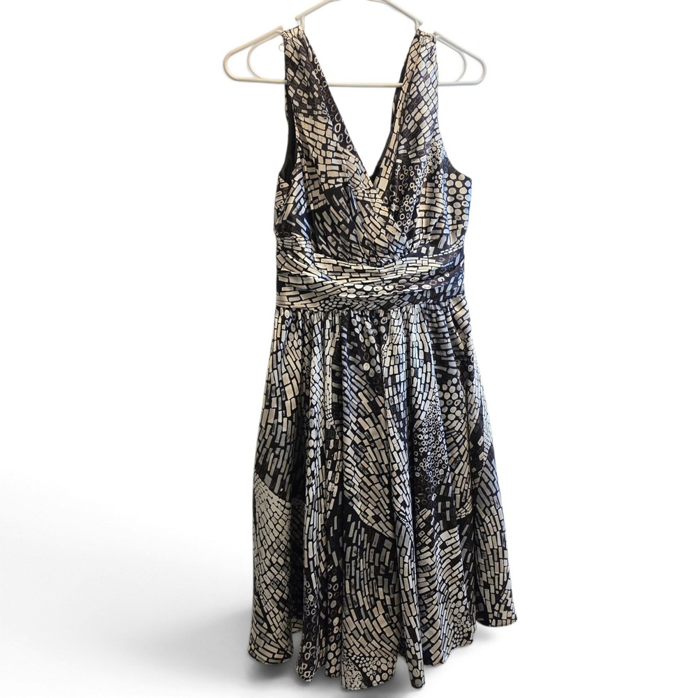 White House Black Market Metallic Geometric Mosaic V-Neck Dress Women's 4 NWT